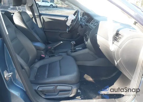 2017 Volkswagen Jetta 1.4T Se из США, поврежденный, VIN 3VWDB7AJ5HM228741